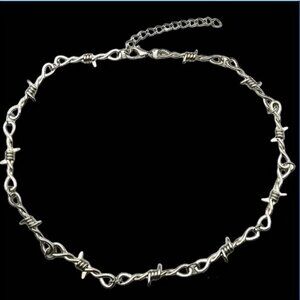 NWT STAINLESS STEEL BARBED WIRE CHOKER